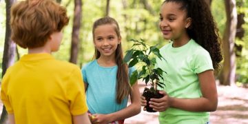 Educação Ambiental nas Escolas: Guia para Projetos Sustentáveis - Cover Image