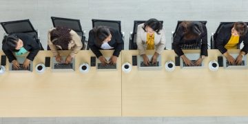 Reforma Tributária: Impacto no Setor de Serviços e Empregos em 12 Meses - Cover Image