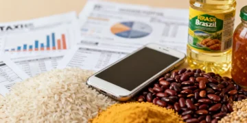 Produtos essenciais brasileiros com documentos fiscais ao fundo, simbolizando o impacto da reforma tributária.